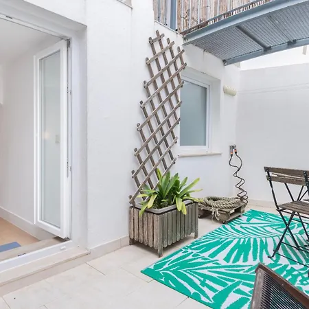 1bdr With Terrace In Alfama Centre By Lovelystay