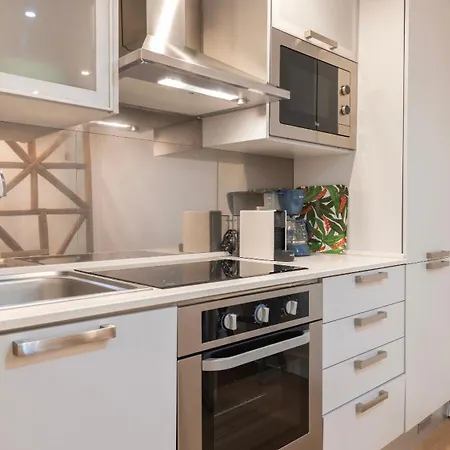 1bdr With Terrace In Alfama Centre By Lovelystay Апартаменти *