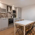 Apartamento 1bdr With Terrace In Alfama Centre By Lovelystay