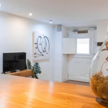 Apartamento 1bdr With Terrace In Alfama Centre By Lovelystay Lisboa