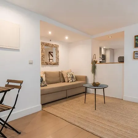 1bdr With Terrace In Alfama Centre By Lovelystay *