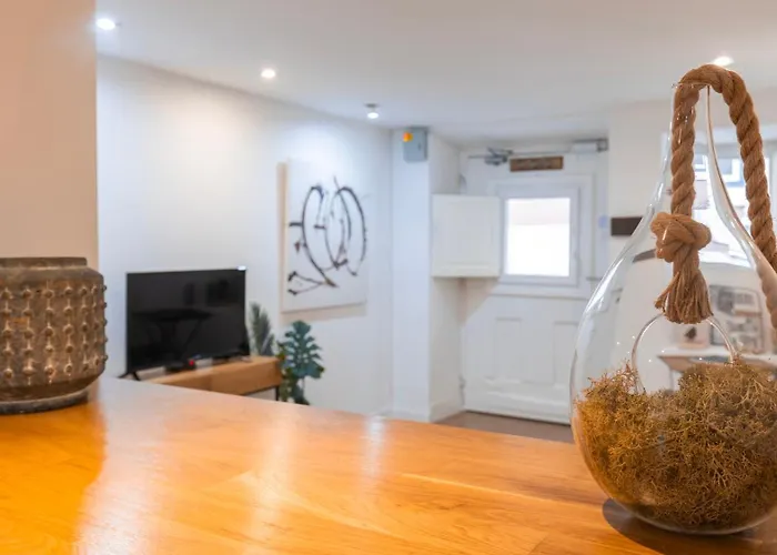 شقة 1bdr With Terrace In Alfama Centre By Lovelystay Lisboa