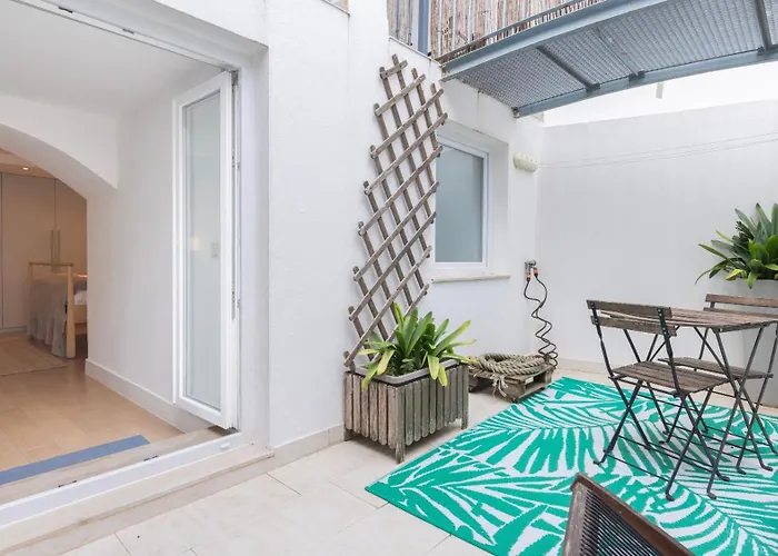 1bdr With Terrace In Alfama Centre By Lovelystay