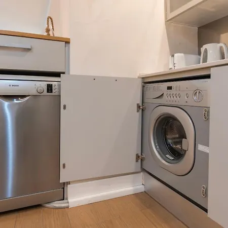 1bdr With Terrace In Alfama Centre By Lovelystay 아파트 *